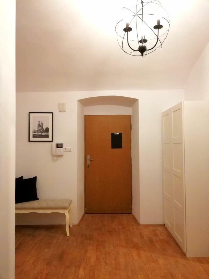 Apartment A&k